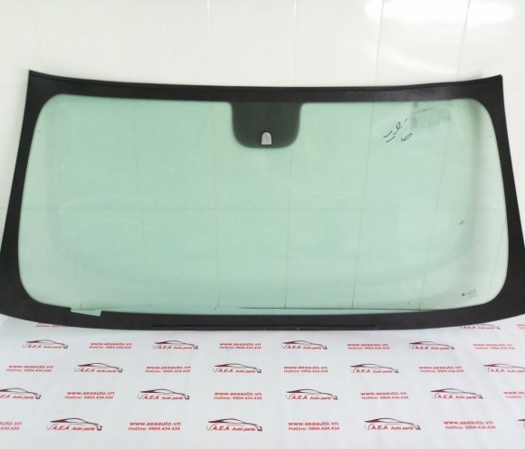 KÍNH CHẮN GIÓ TRƯỚC CADILLAC ESCALADE 2013 20981593
